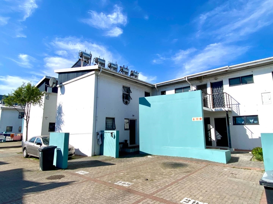 1 Bedroom Property for Sale in Maitland Western Cape